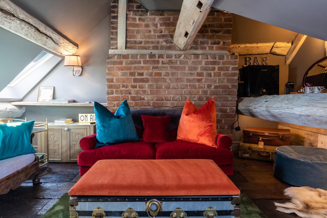 The Cocktail Lounge At Cheshire Boutique Bathhouse Apartment Nantwich Exterior foto