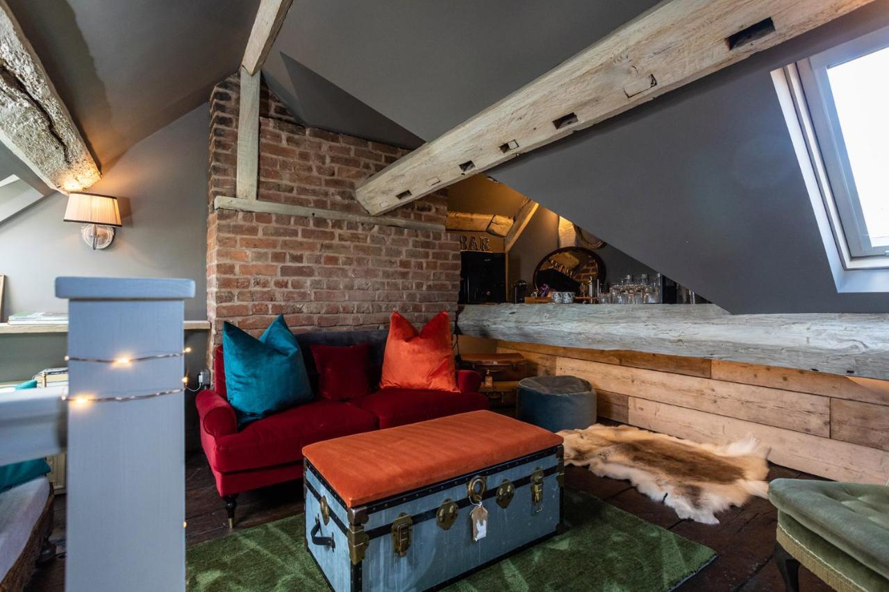 The Cocktail Lounge At Cheshire Boutique Bathhouse Apartment Nantwich Exterior foto