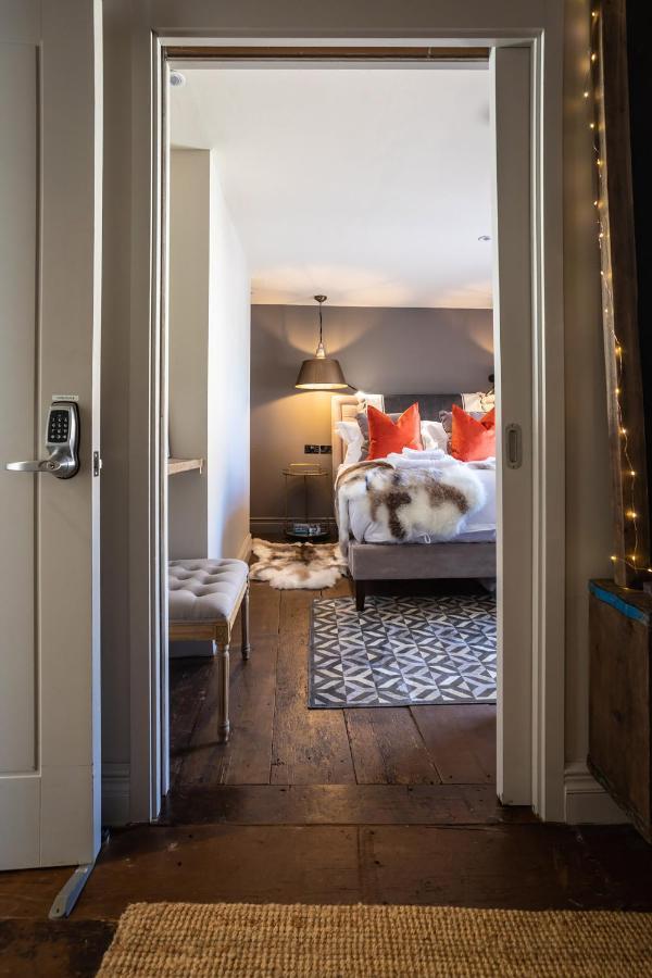 The Cocktail Lounge At Cheshire Boutique Bathhouse Apartment Nantwich Exterior foto